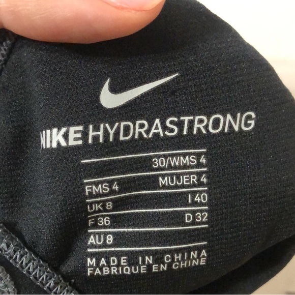 Nike Women's Black Gray Colorblock Open Back One-Piece Swimsuit size Small/ 4 - Picture 9 of 10